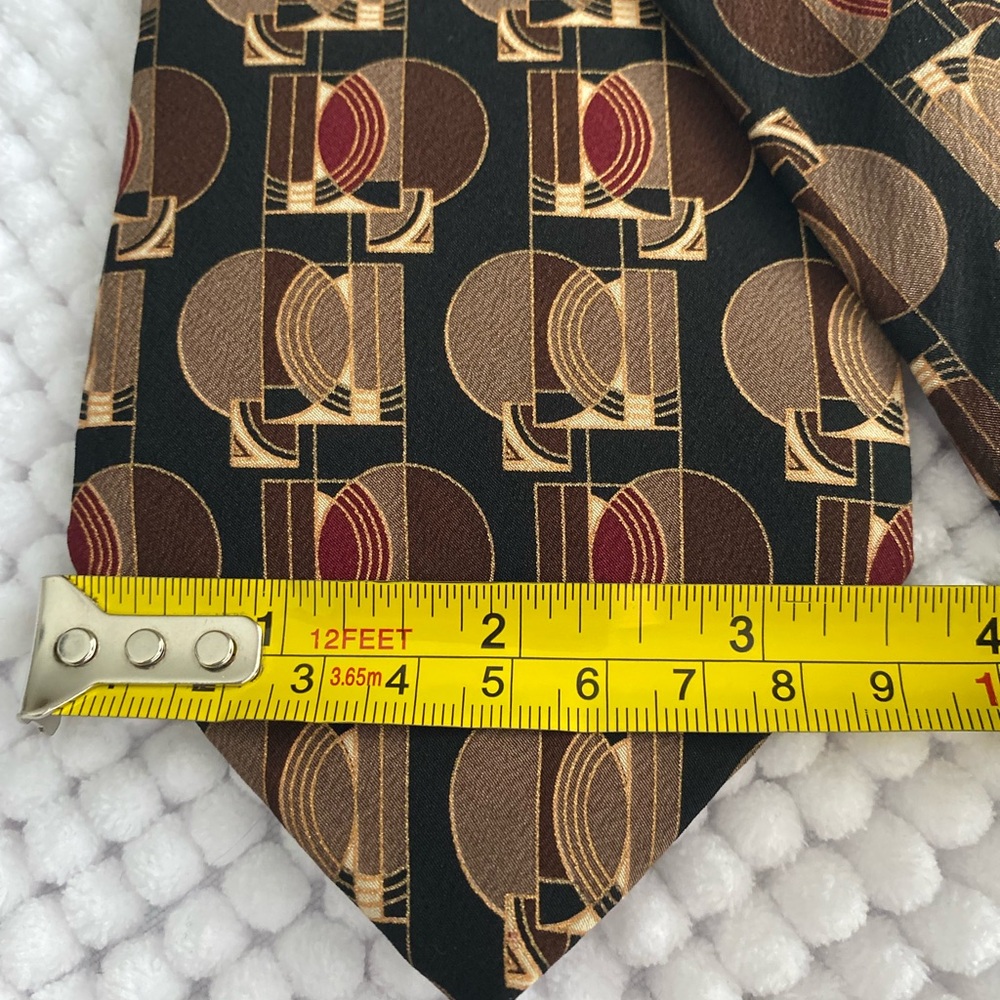 Frank Lloyd Wright Tie Mens~Museum Gates~Multi Brown Tan Wine Geometric Silk VGC - Picture 6 of 6